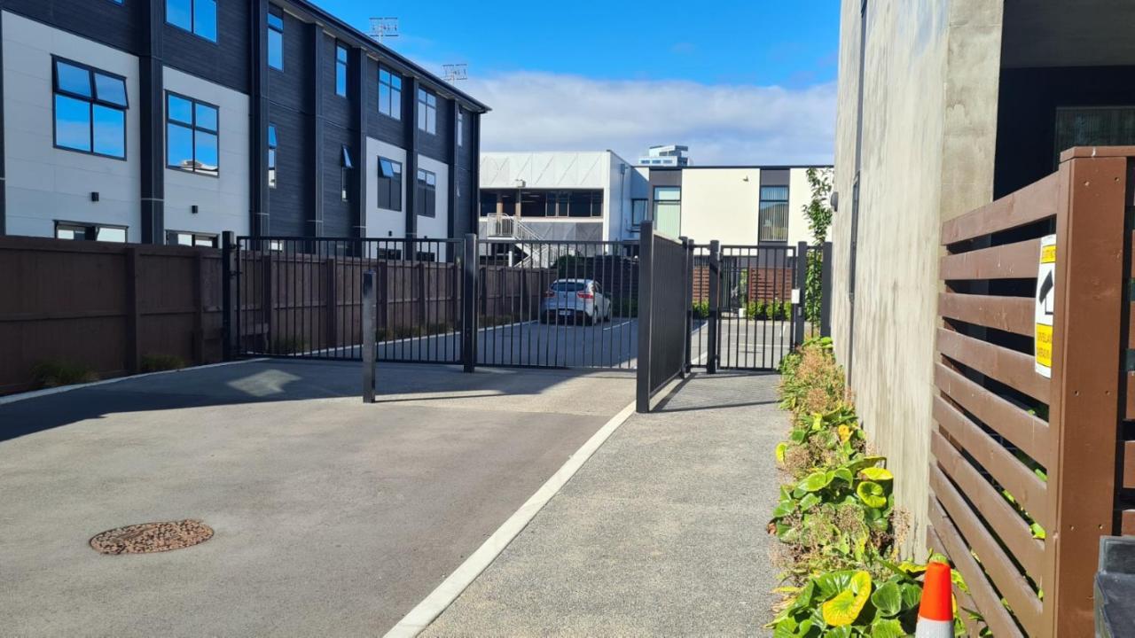 1 Bedroom City Base With Free Car Park Christchurch Buitenkant foto